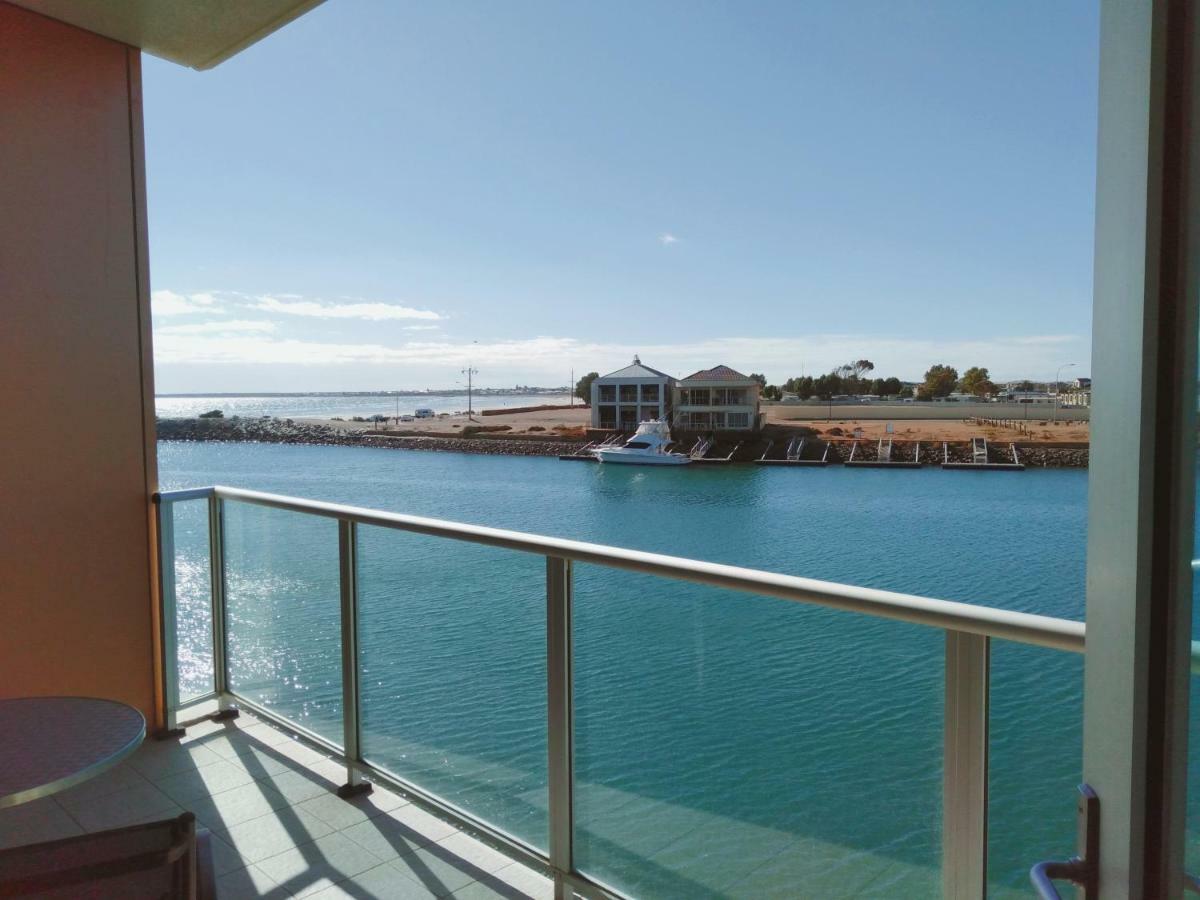 Wallaroo Marina Executive Apartments Eksteriør billede